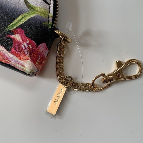 ⭐️HOST PICK⭐️ 👛ALDO Floral Coin Purse with Gold Accents - Picture 5 of 7